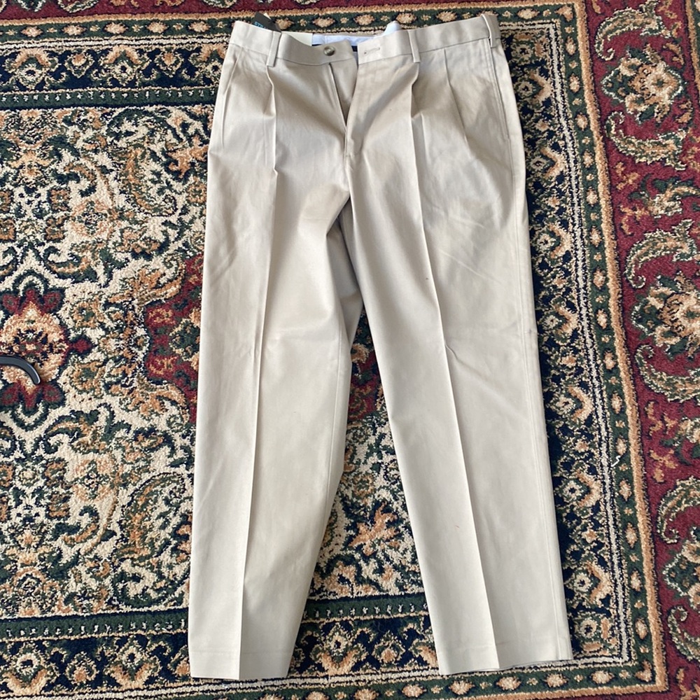 Beige khaki pants